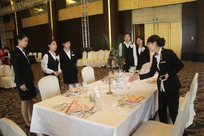 洛陽鉬都利豪國際飯店成功舉辦餐飲崗位大練兵活動